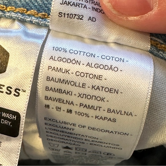 LEVI'S 501 Original Denim Cutoff Shorts Luxor Heat Button Fly Distressed Size 31 - Picture 11 of 12